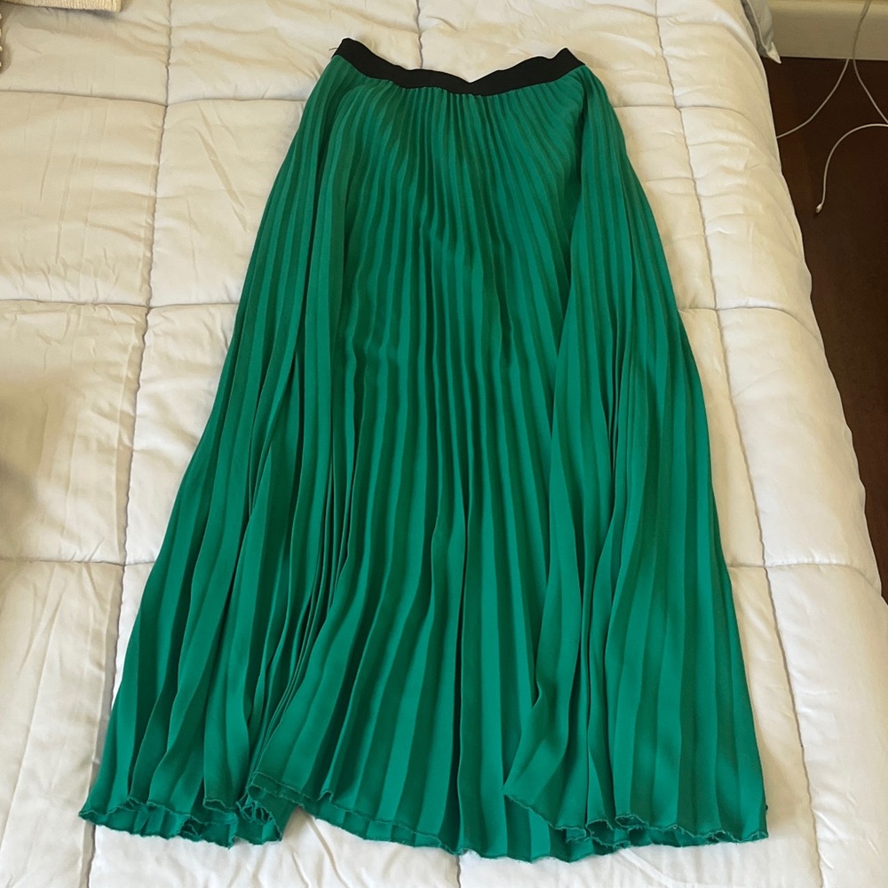 Green Pleated Maxi Skirt